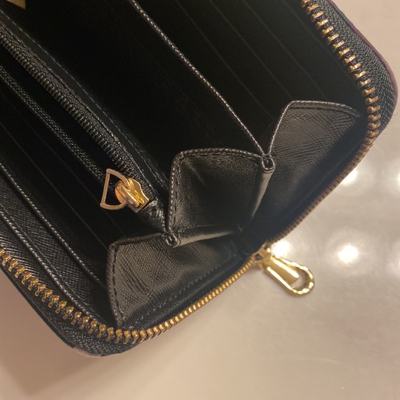 Kate spade zip around wallet with roses - Picture 8 of 12